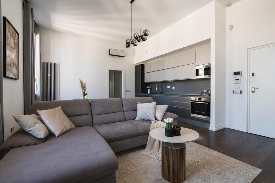 Kitchen or kitchenette, Living room, Seating area, Dining area, minibar, stove