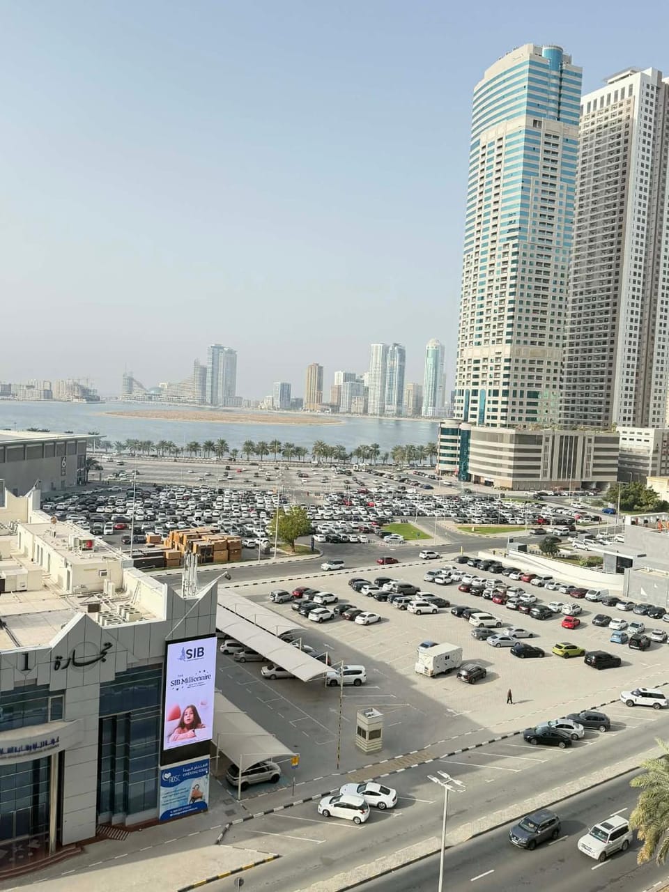 A luxurious room with a breathtaking view Hostel in Al Sharjah