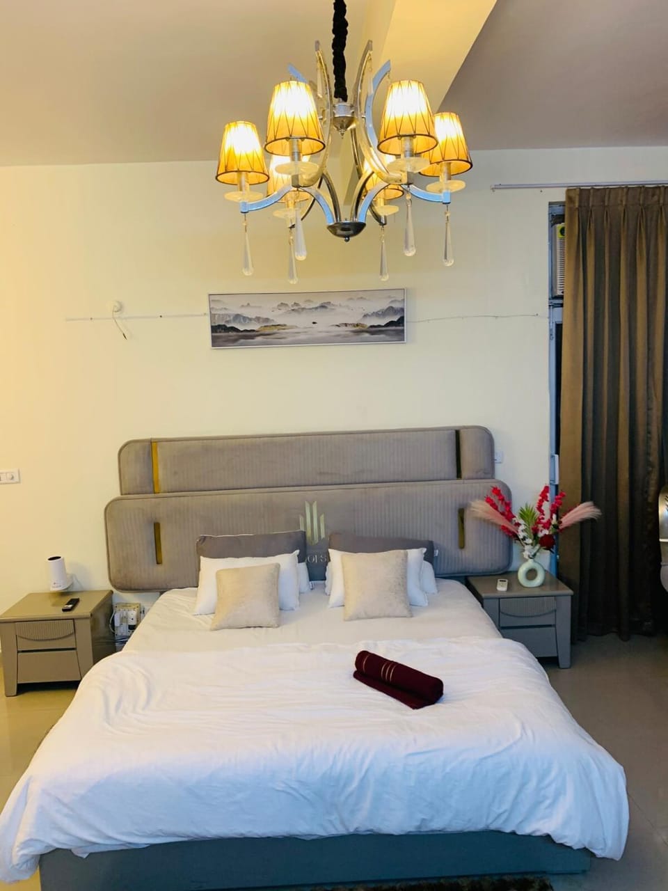 Celebirity garden 4 bhk -5 Bed Lulu and plassio mall gomti nagar Villa in Lucknow