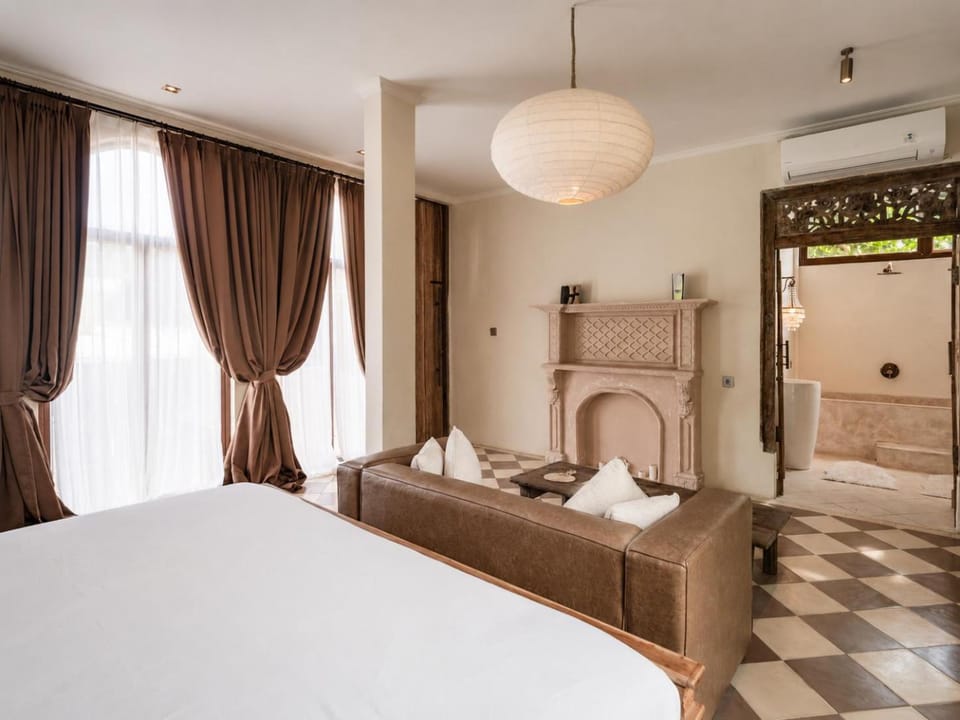Chic Mediterranean Villa, Heart of Ulu House in Bali