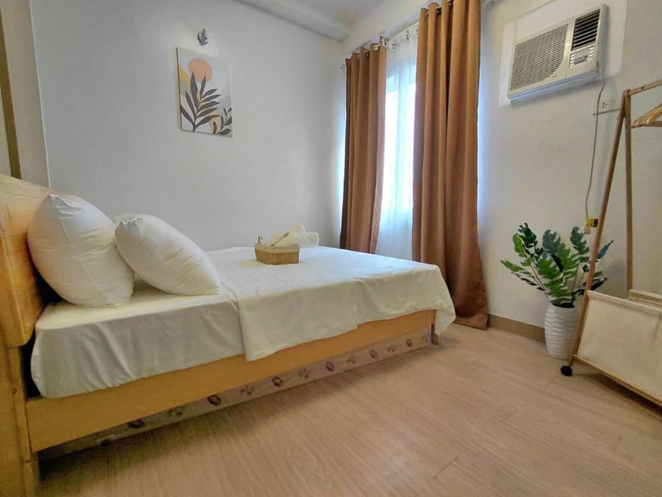 SMDC Trees Residences Jim's Staycation Apartment in Quezon City