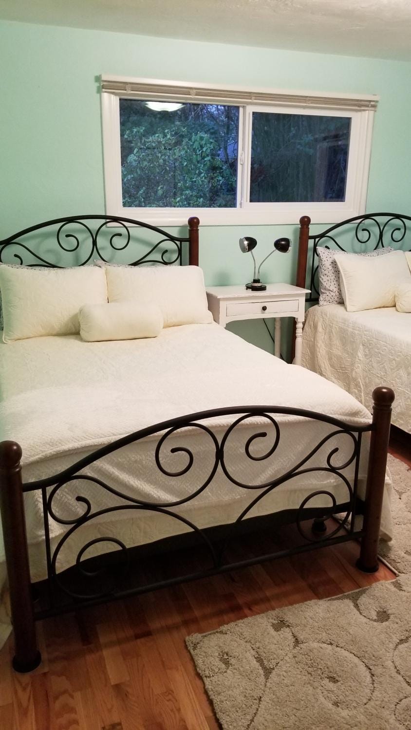 Gary's Place Vacation rental in Springfield