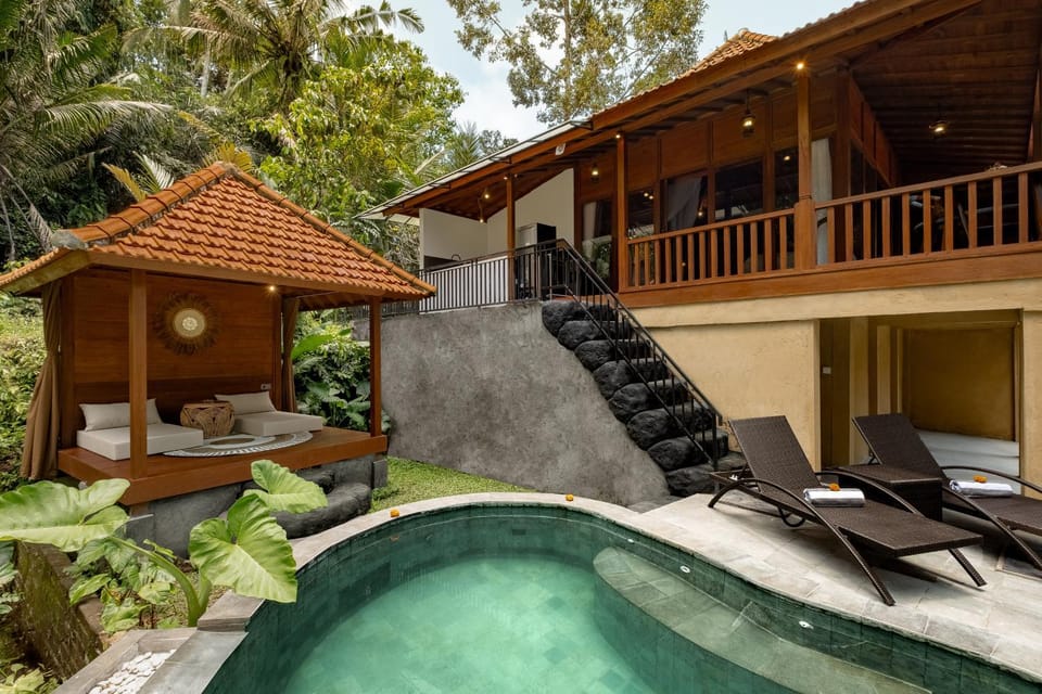 Property building, Natural landscape, Garden, View (from property/room), Balcony/Terrace, Garden view, Pool view, Swimming pool, sunbed