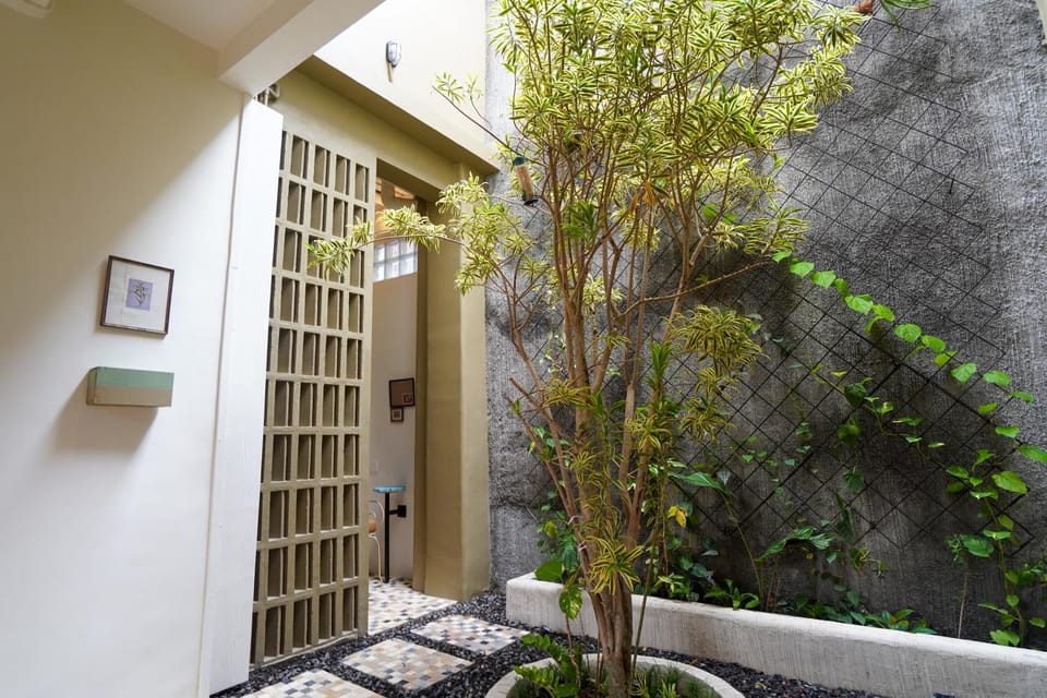 Garden, Inner courtyard view