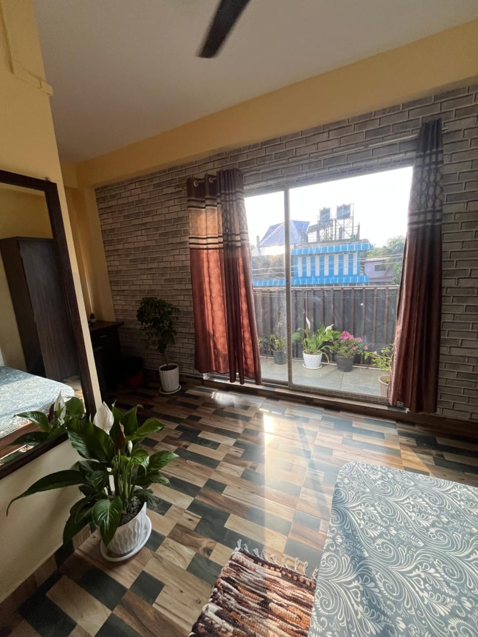 The Cozy Chapter Homestay Near Downtown Hospital & GS Road Apartment in India