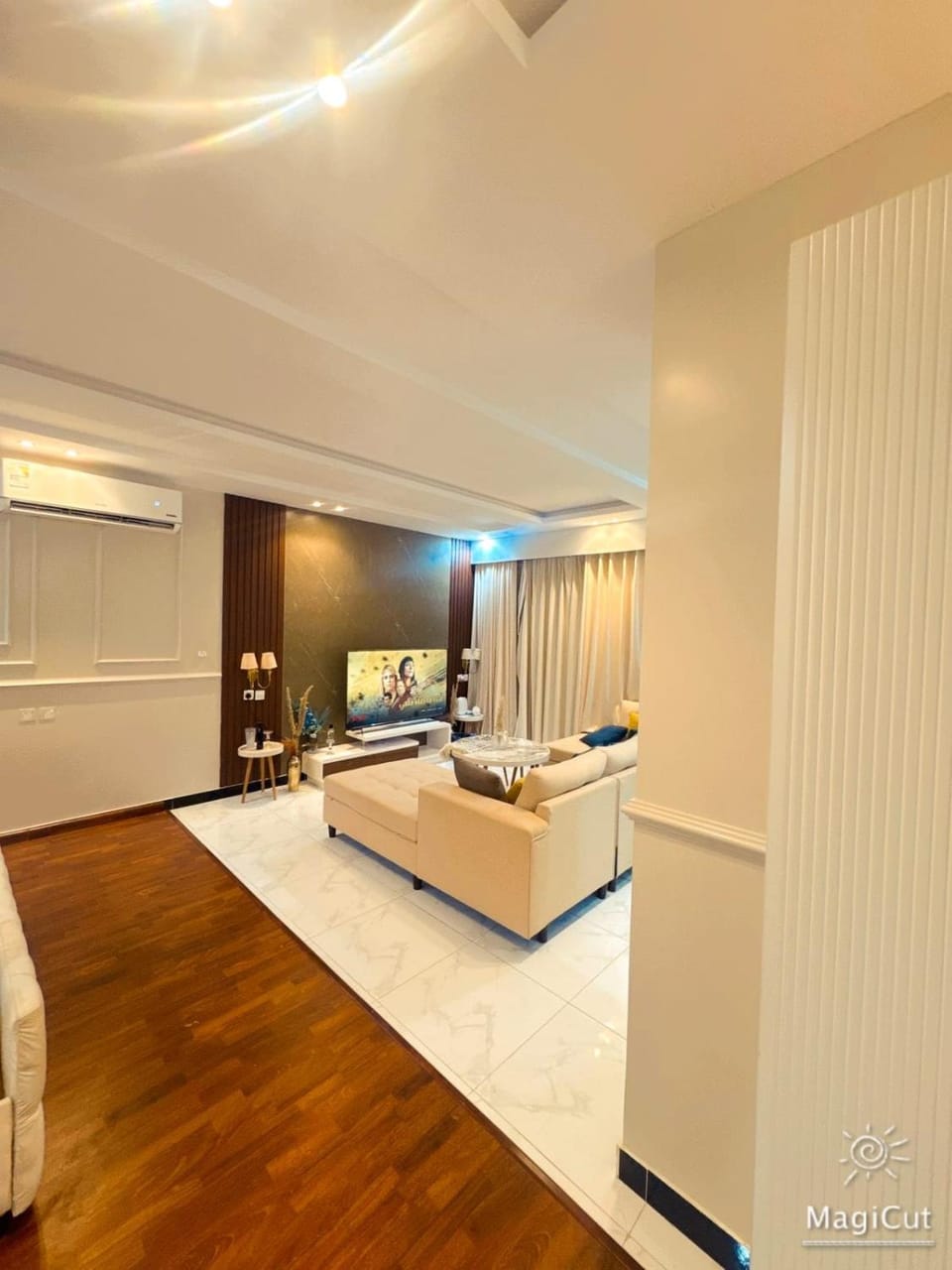 Photo of the whole room