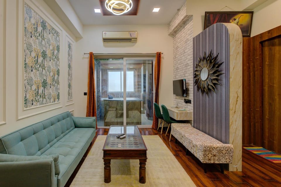 TV and multimedia, Living room, Seating area, air conditioner