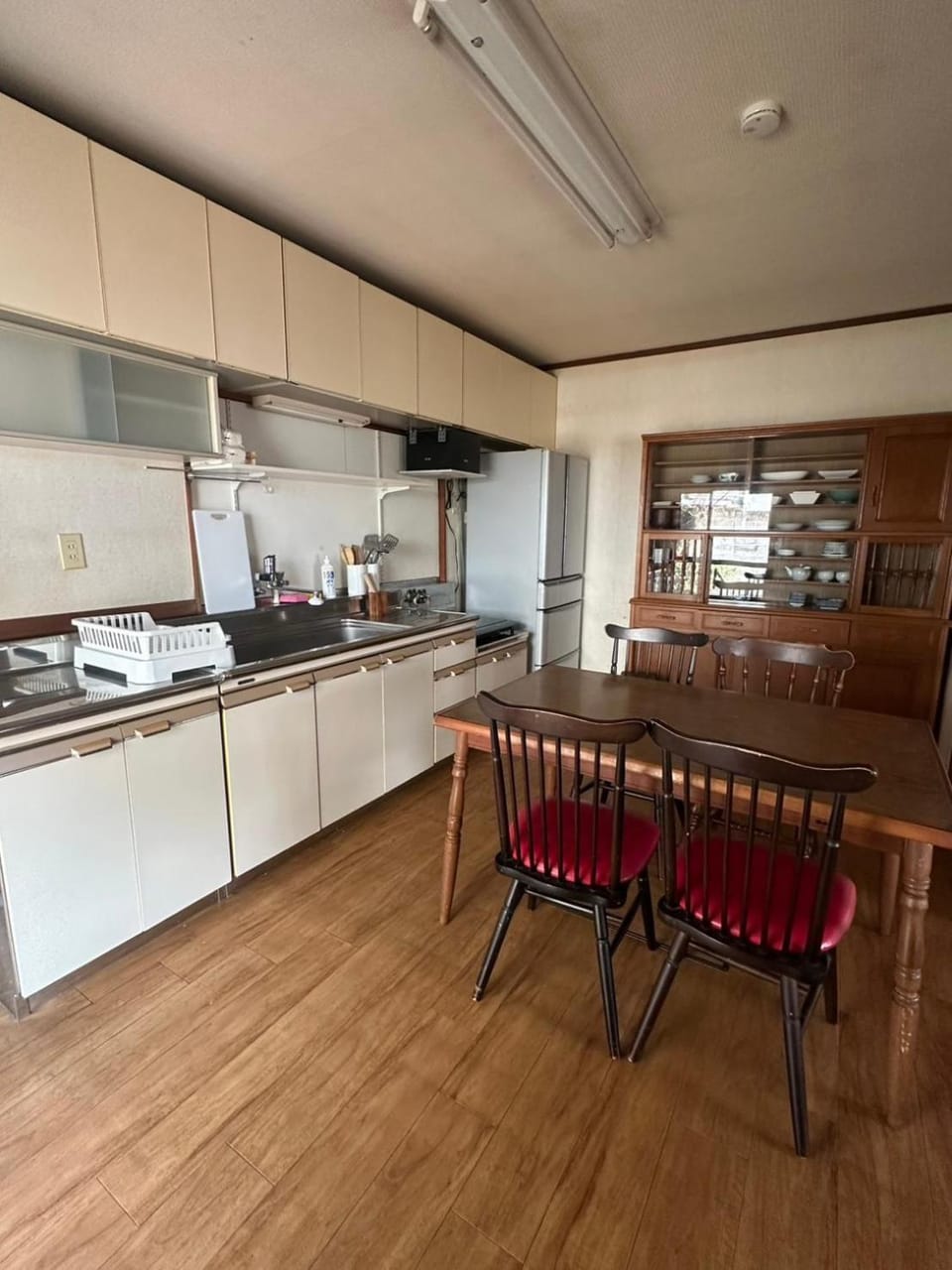 Dining area, kitchen