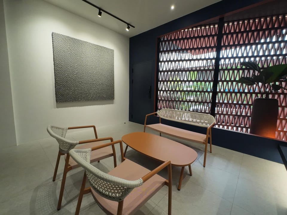 Communal lounge/ TV room