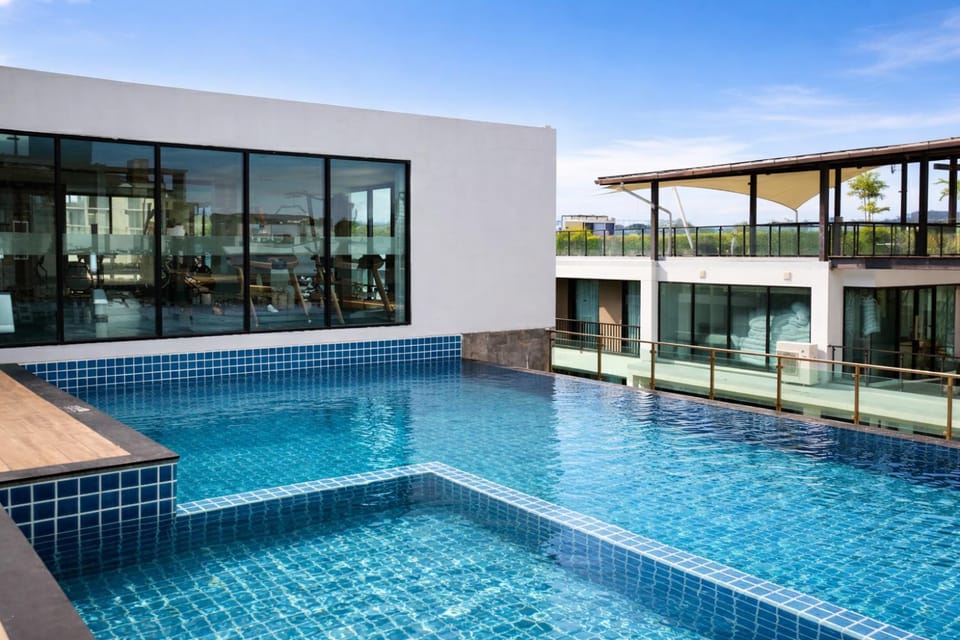 Property building, Pool view, Swimming pool, Swimming pool