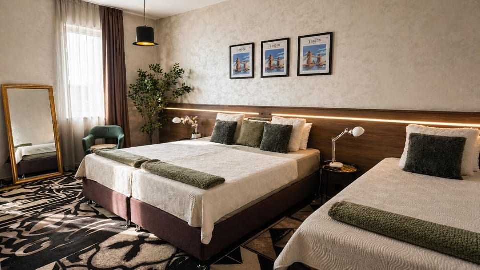 Bed, Living room, Photo of the whole room, Seating area, Bedroom