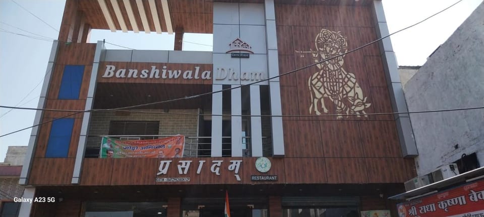 Banshiwala dham guest house Bed and Breakfast in Uttar Pradesh