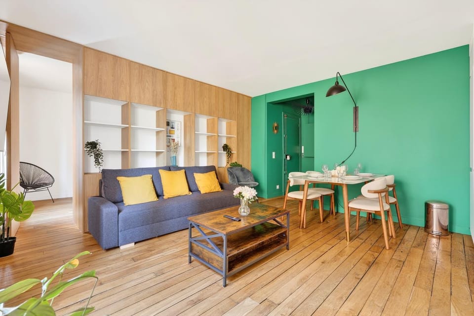 Seating area, Dining area
