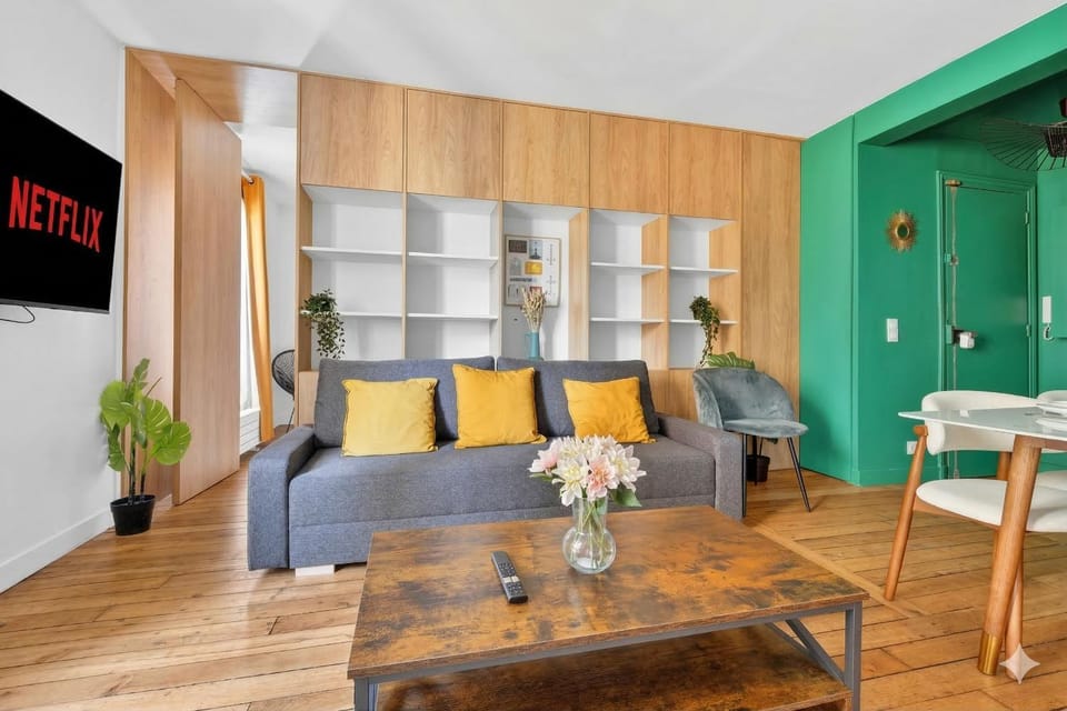 TV and multimedia, Living room, Seating area