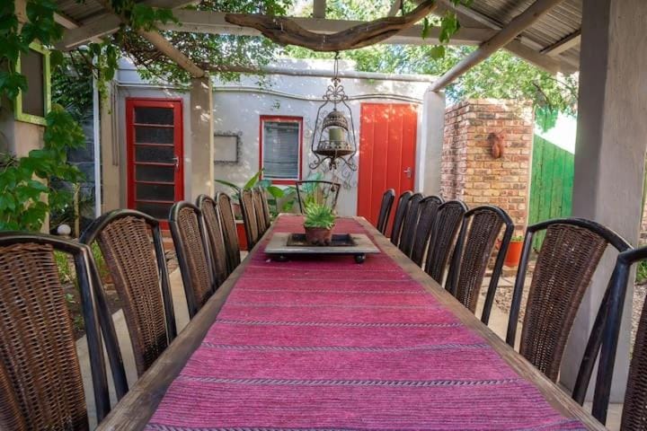 Red olive guesthouse Apartment in North West, South Africa