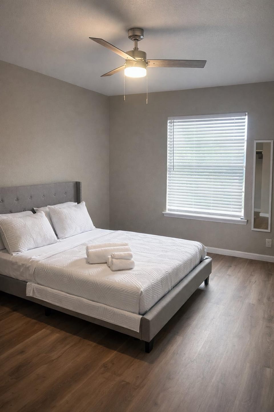 5 Mins To UNT & Texas Health Baylor Scott Apartment in Denton