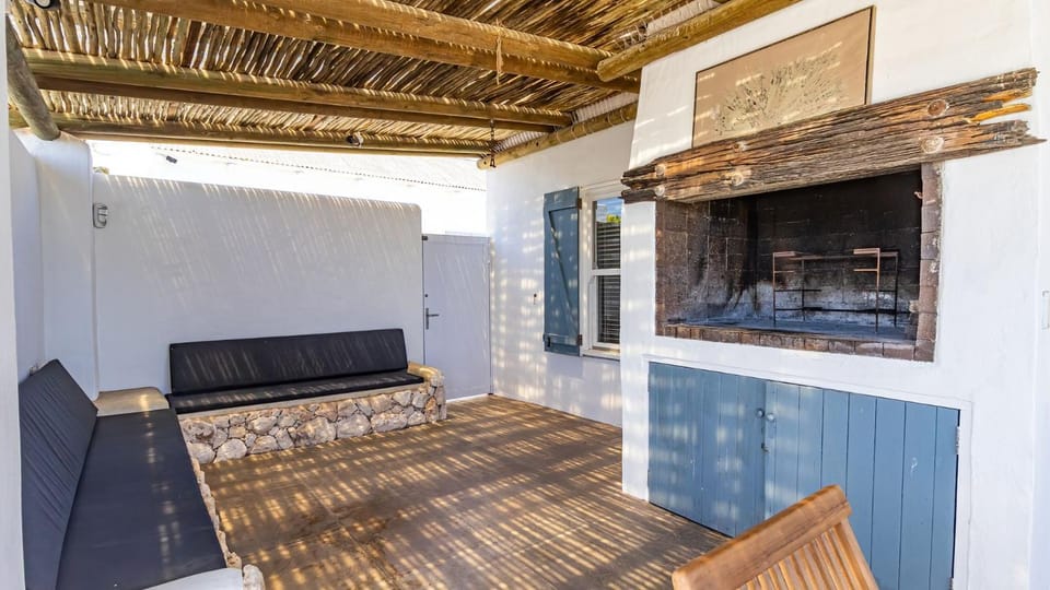 Patio, BBQ facilities