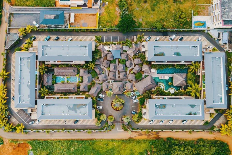Property building, Day, Neighbourhood, Bird's eye view, Location