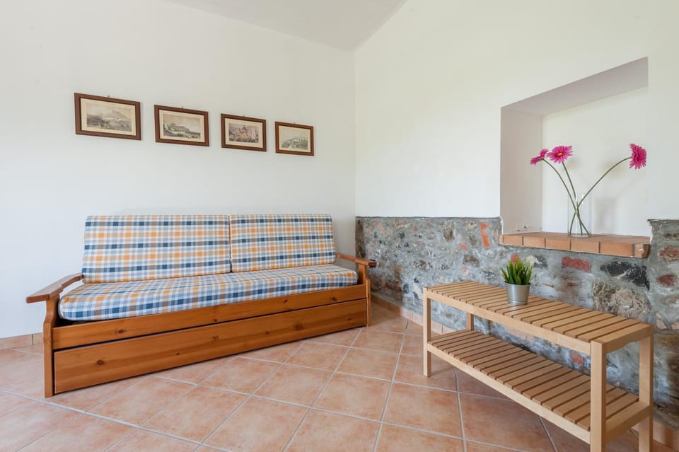 Bed, Living room, Seating area