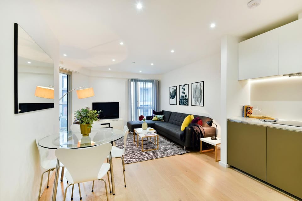 Communal lounge/ TV room, Living room