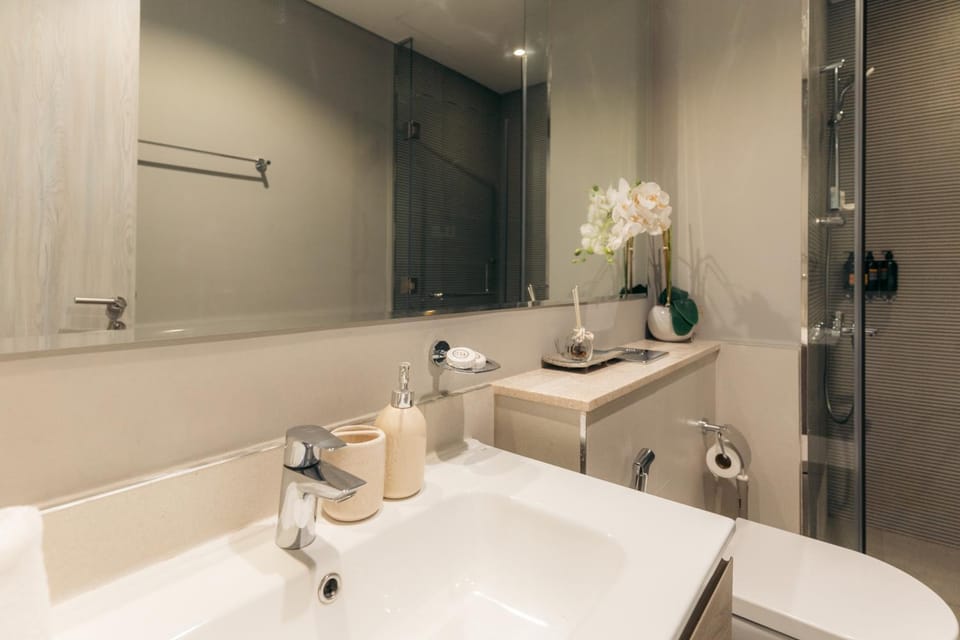 Chic 1BR Retreat in Zada Tower, Business Bay Apartment in Dubai
