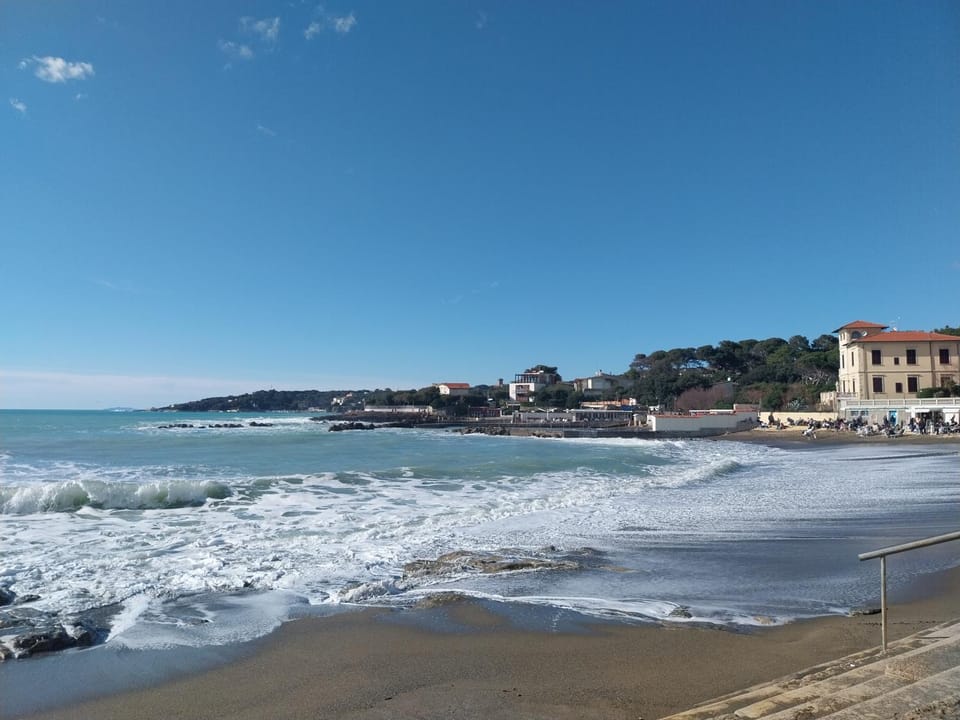 Nearby landmark, Beach