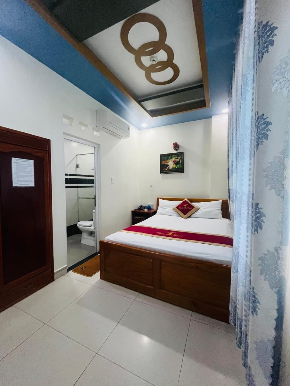 Hotel Hoàng Thư Hotel in Ho Chi Minh City