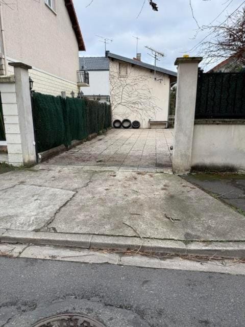 Le Coquet T2 15 rue de la Fraternité 93700 Drancy RDC Apartment in Drancy