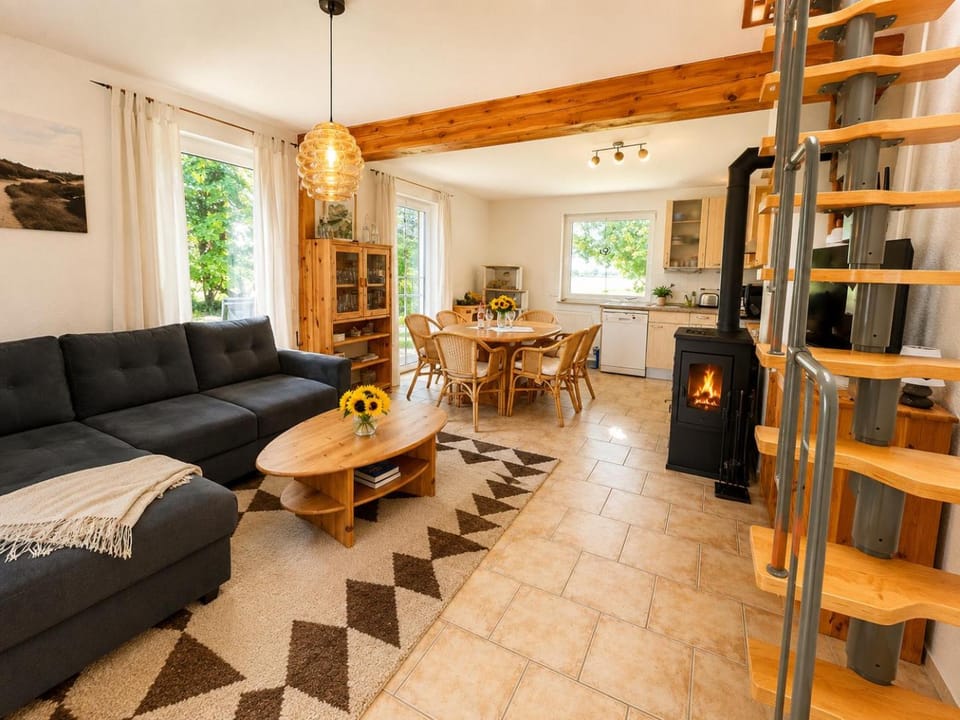 Kitchen or kitchenette, Living room, Dining area, fireplace, kitchen