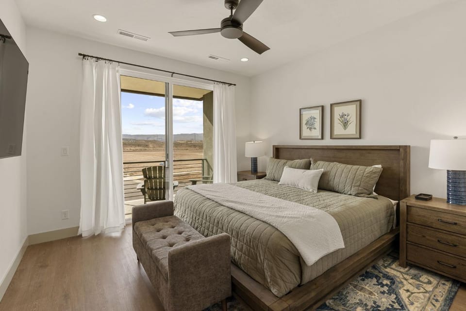 Coral Rock Retreat House in St George