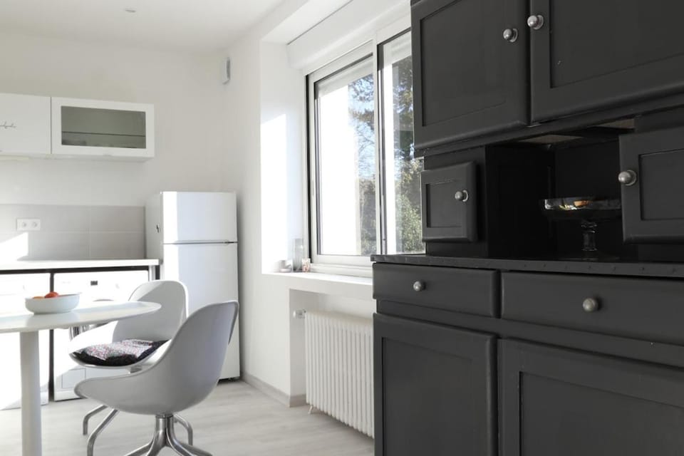 Apartment with enclosed garden, 2 bedrooms, 60 m2, everything within walking distance Apartment in Finistere