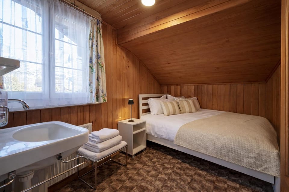 Cozy traditional Chalet, Stunning Mountain Views Chalet in Grindelwald