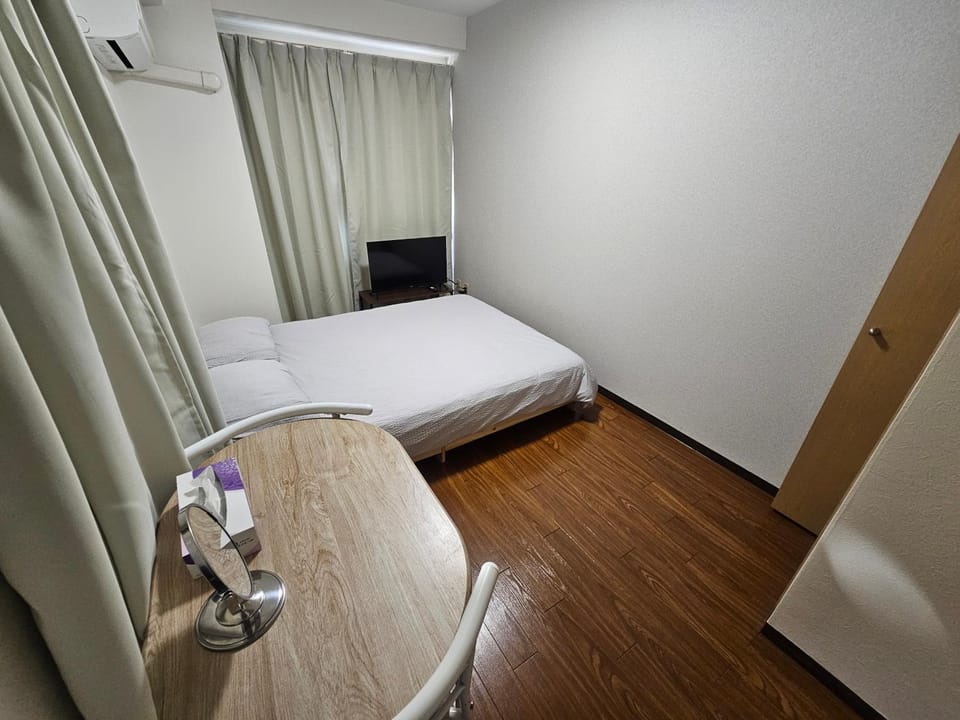 Namba Ebisu Tower701 Hotel in Osaka