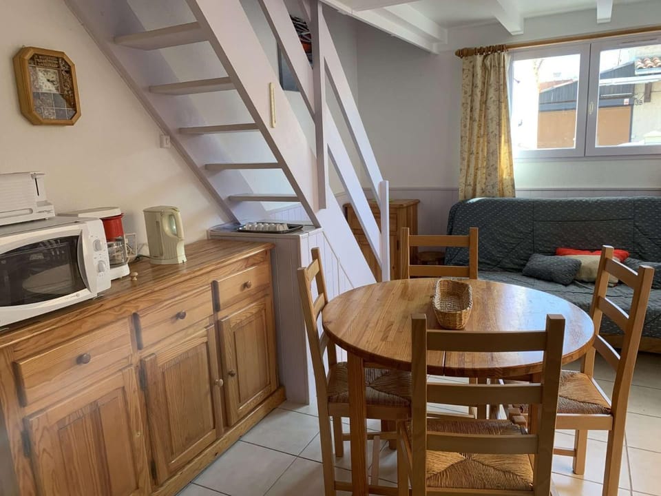 AIG 56 – Pavillon T3 – Résidence Les Jardins d’Erato – Gruissan – 5 personnes Apartment in Gruissan