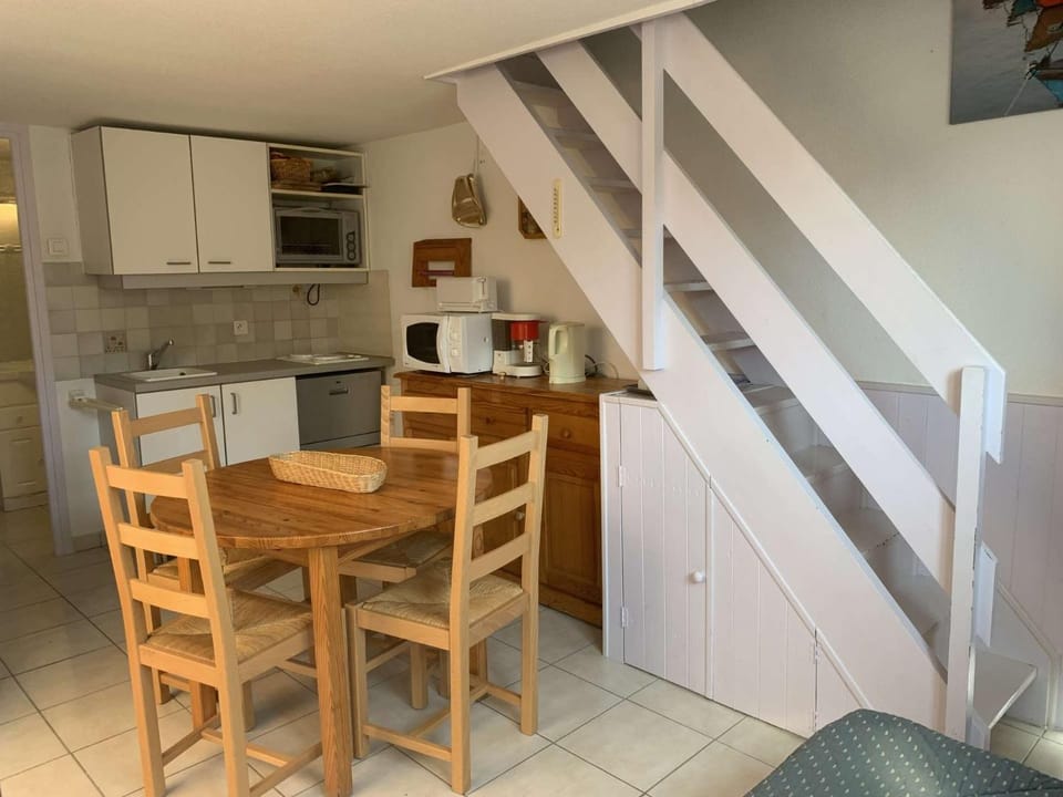 AIG 56 – Pavillon T3 – Résidence Les Jardins d’Erato – Gruissan – 5 personnes Apartment in Gruissan