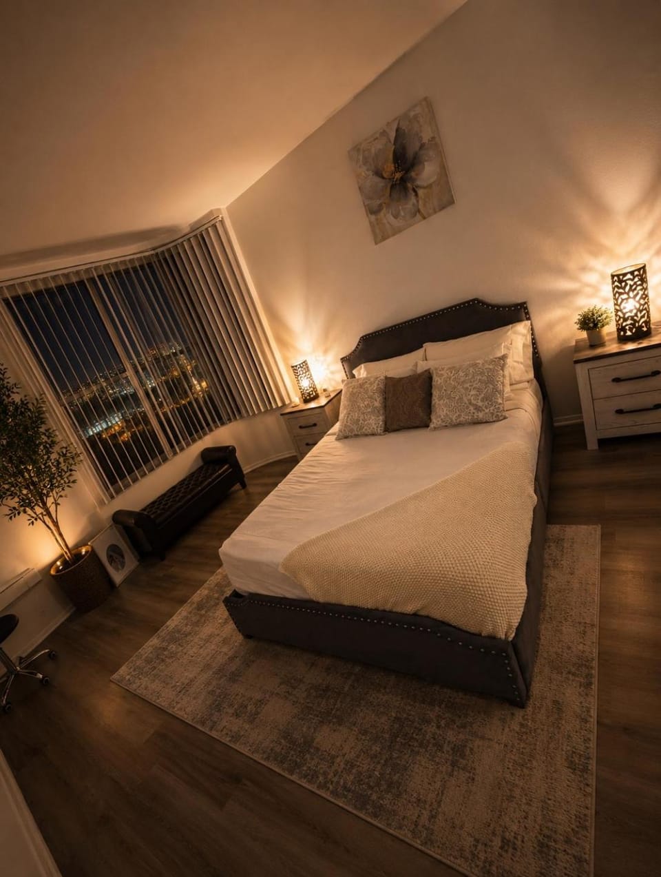 Beachside Stay Near Airport LAX Soccer Ready Apartment in Marina del Rey