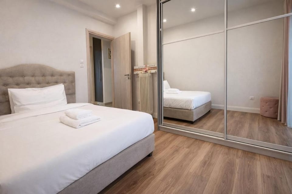 Athens Retreat - 2BD Apt Near Transport by MPS Apartment in Athens