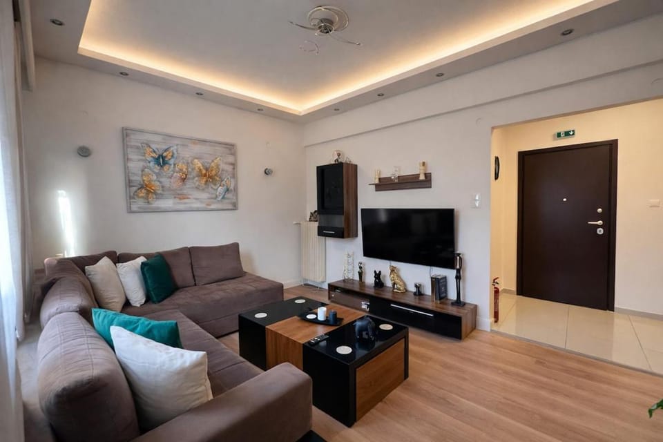 Athens Retreat - 2BD Apt Near Transport by MPS Apartment in Athens