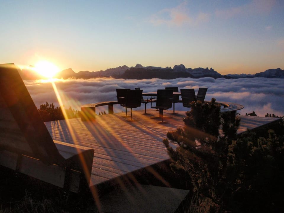 Nearby landmark, Hiking, Sunrise