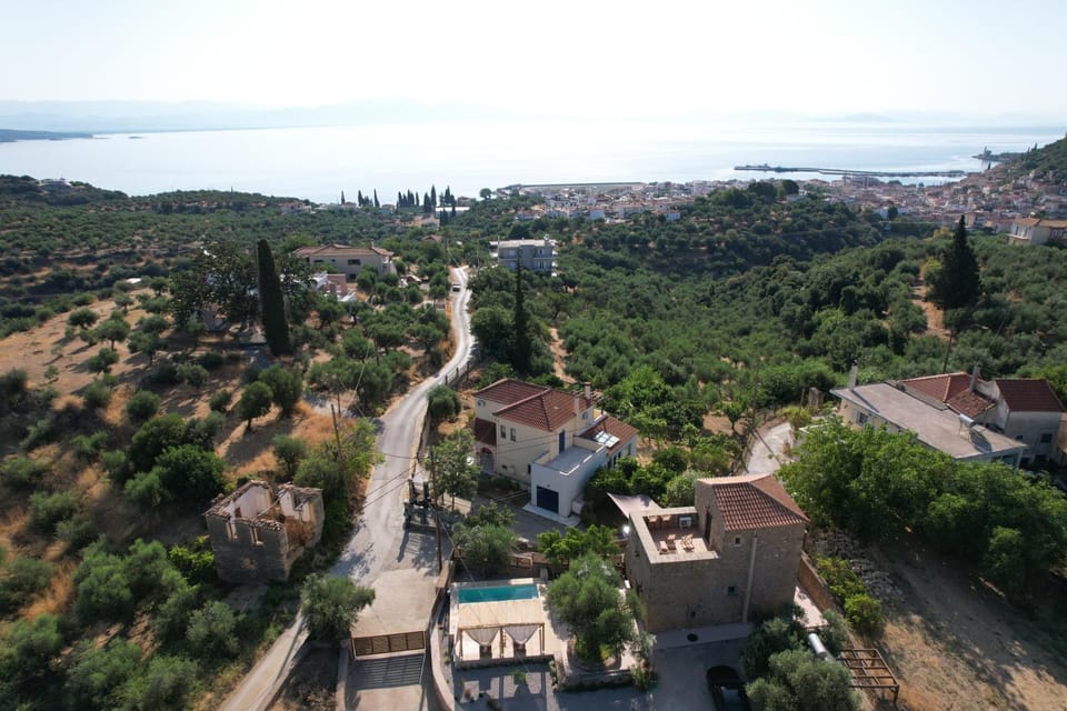 Property building, Neighbourhood, City view, Street view, Swimming pool