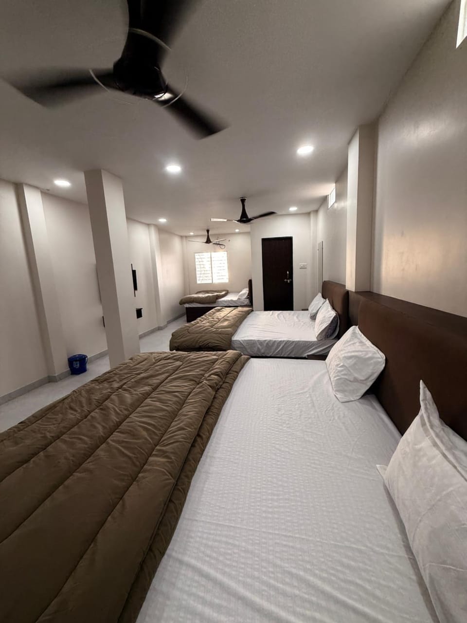 hotel vasudev near mandir and station Hotel in India