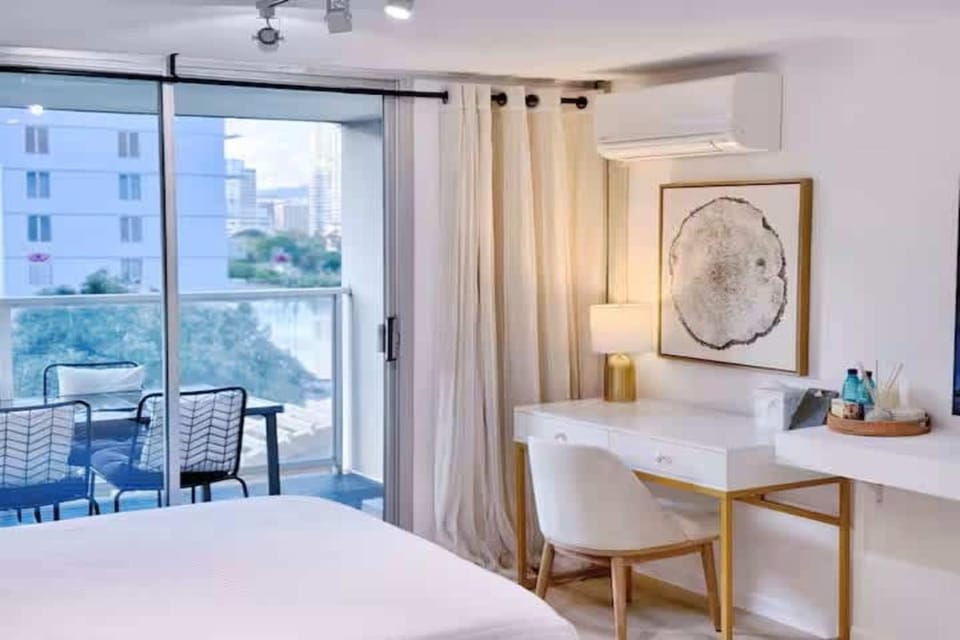 Balcony/Terrace, Seating area, air conditioner