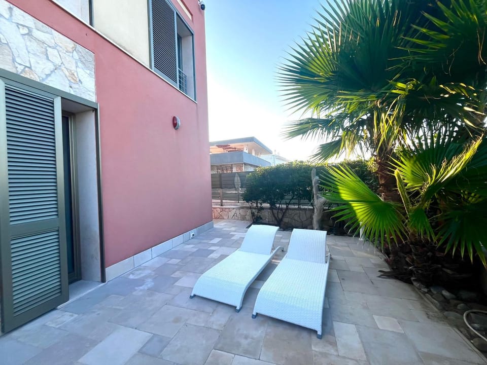Inner courtyard view