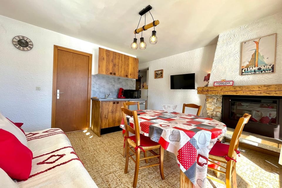 Mont Blanc view and hiking trails in Combloux Apartment in Combloux
