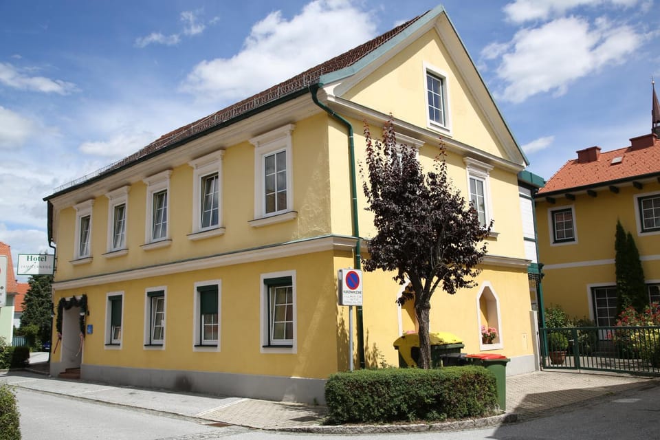 Frühstückshotel Jammernegg Bed and Breakfast in Styria