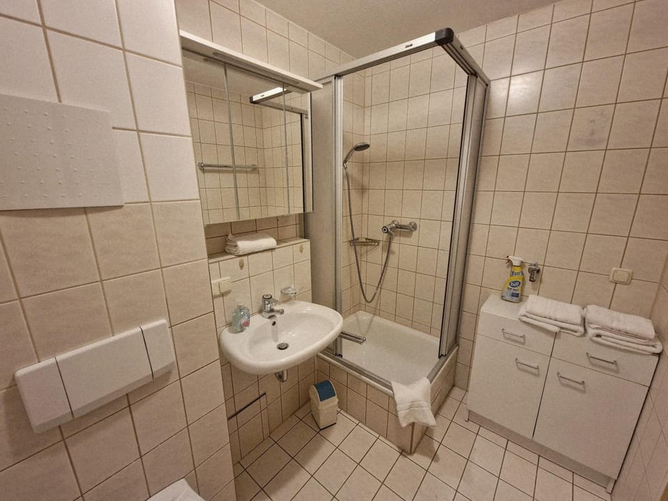 Bathroom, Living room