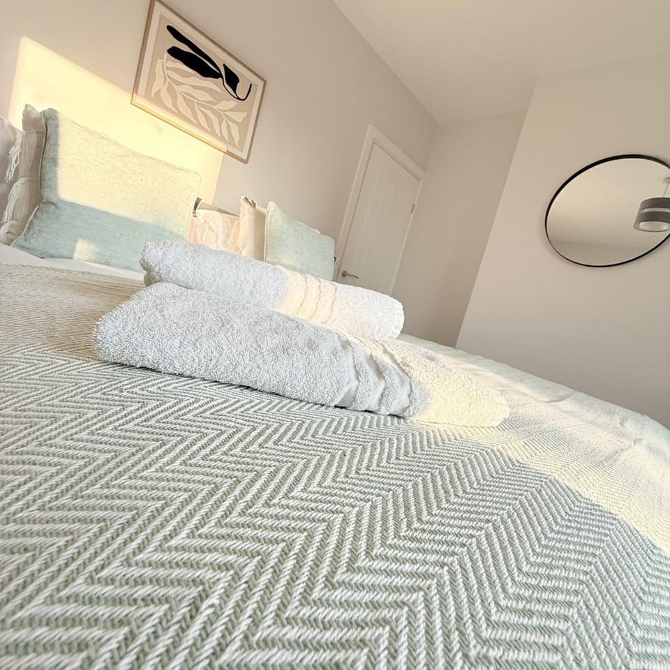 171 Stroud Road House in Gloucester