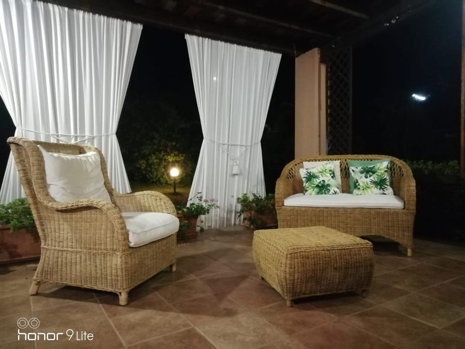 Night, Living room, Seating area