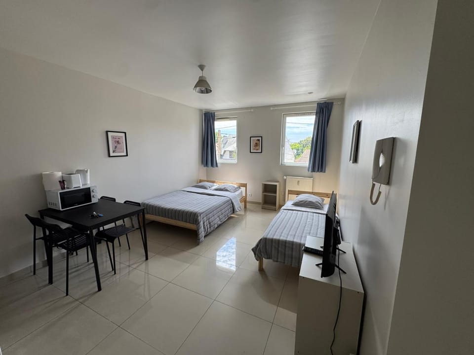 Cozy nest with Netflix, Wi-Fi and parking included Apartment in Gagny