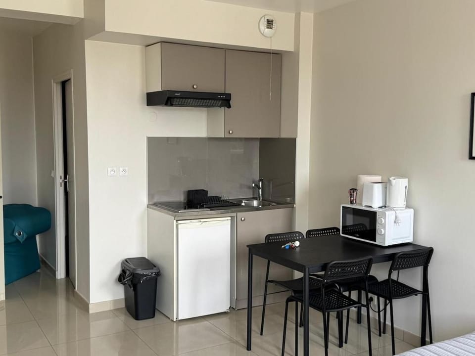 Cozy nest with Netflix, Wi-Fi and parking included Apartment in Gagny